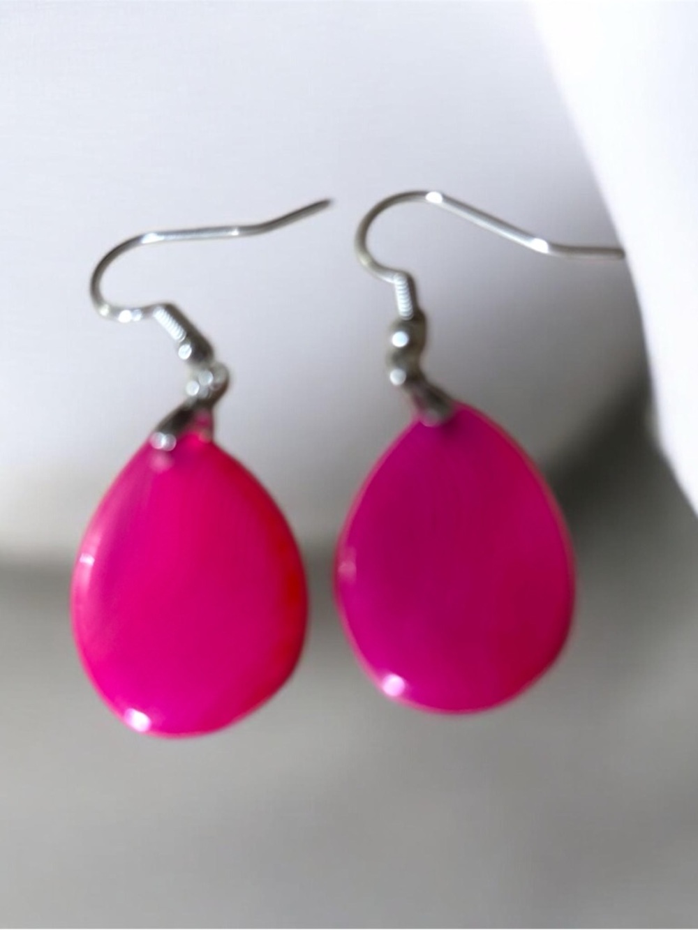 Vibrant Pink Teardrop Agate Dangle Earrings - Women's Jewelry